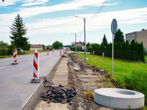 Budowa chodnika na odcinku bramowym