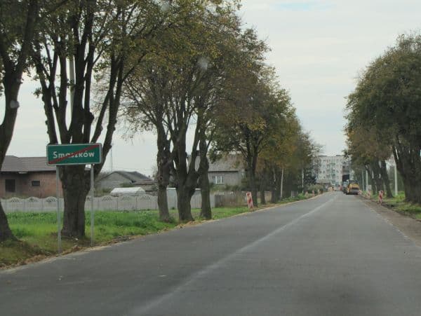 Drogowcy wykonują nowe nakładki