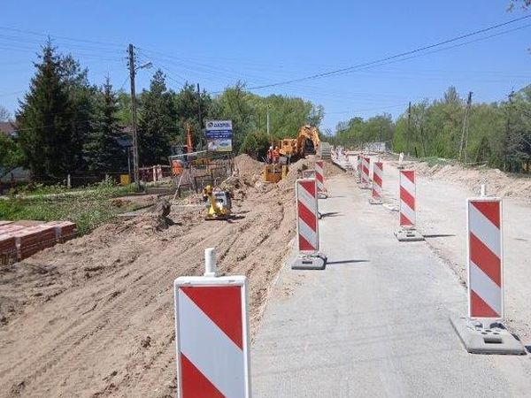Droga z pachołkami