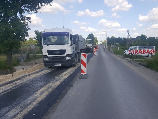 Trwają prace na drodze wojewódzkiej nr 785