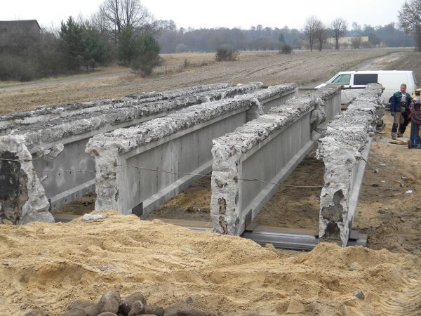 Roboty w Szczercowskiej Wsi