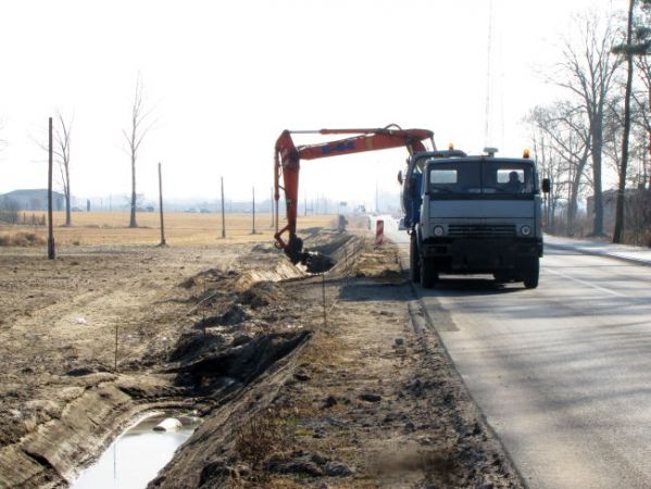 Trwają prace na drodze nr 708